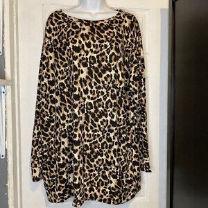 PLOKNRD Long Sleeve Crew-Neck Blouse Women 18W Animal Print Side Pockets New